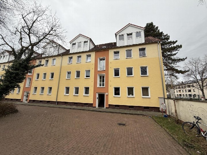 Außenansicht vorne — Eigentumswohnung in Hannover, Am Mittelfelde 85