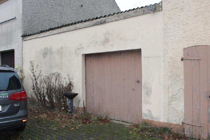Garage/Stellplatz — Kfz-Stellplatz in Langenscheid, Oberstraße 36