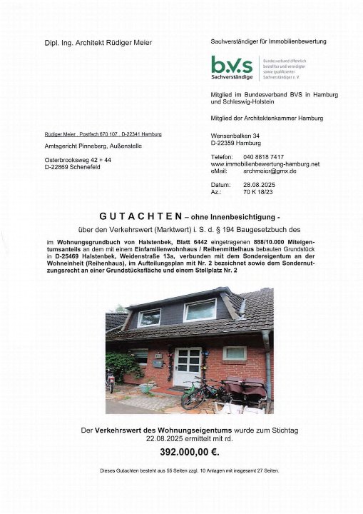 Dokumentenseite eines Gutachtens über ein Reihenhaus in Halstenbek, Weidenstraße 13a, mit Foto des Gebäudes. Verkehrswert: 392.000,00 €. Stichtag: 22.08.2025