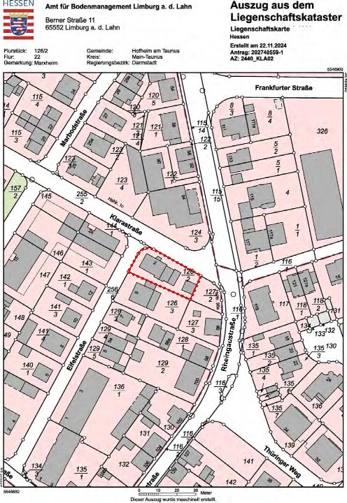 Flurkarte des Liegenschaftskatasters Hessen mit dem Grundstück 126/2 in Hofheim am Taunus, Klarastraße 2, hervorgehoben durch eine rote Linie