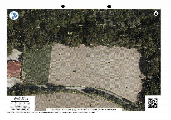 Luftbild der Parzellen 3088 und 3075 in Gummering, 84183, mit Wald, Ackerland und Flurstücksbegrenzungen, georeferenziert im ETRS89/UTM 32N