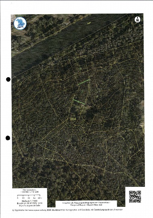 Aerial view of Schlösselberg, Niederaichbach-Hüttenkofen, mit Wald, Konturlinien und Flurstücksgrenzen, Maßstab 1:2.500