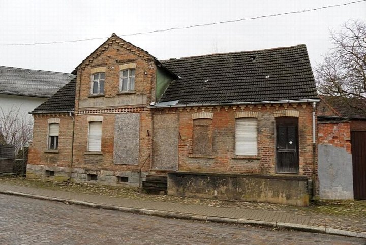 Sonstiges — Wohn-/Geschäftshaus in Oschersleben OT Hornhausen