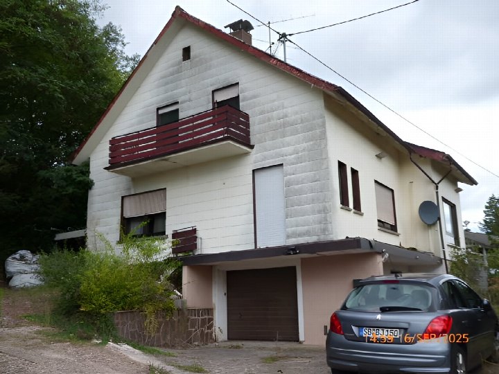 Außenansicht vorne — Garage in Wadern/Büschfeld, Am Scheifberg 32