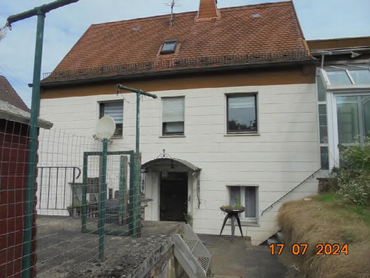 Außenansicht vorne — Einfamilienhaus in Kusel, Haselrech 74