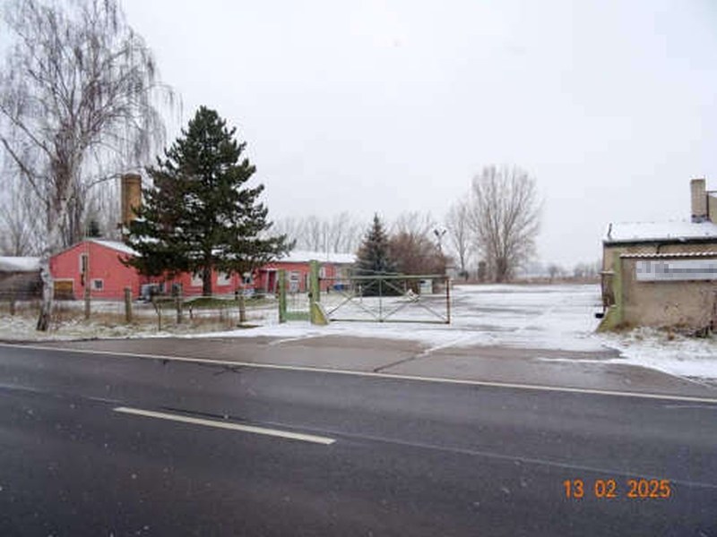 Eingang — Gewerblich genutztes Grundstück in Saale, Schwarzer Friedensstraße 28