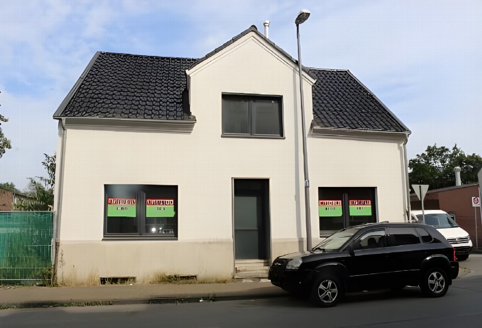Außenansicht vorne — Garage in Gelsenkirchen, Bahnhofstr. 61-63, 44575 Castrop-Rauxel