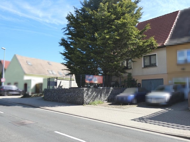 Sonstiges — Doppelhaushälfte in Magdeburg