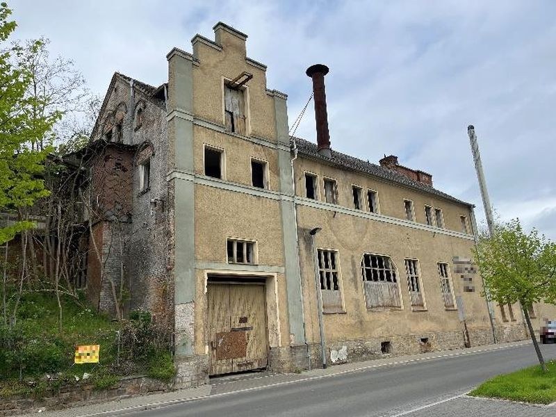 Seitenansicht — Unbekannt in Oschersleben, Humboldtstraße