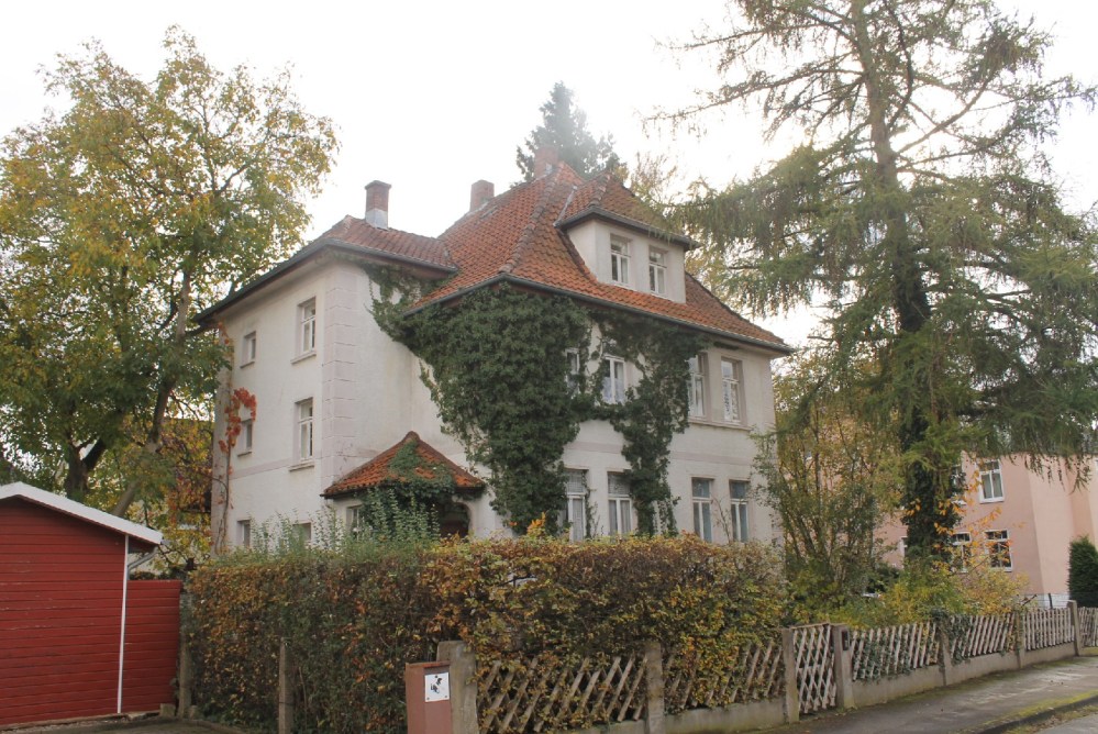 Außenansicht vorne — Einfamilienhaus in Bad Pyrmont Grundbuch, Herderstr. 4