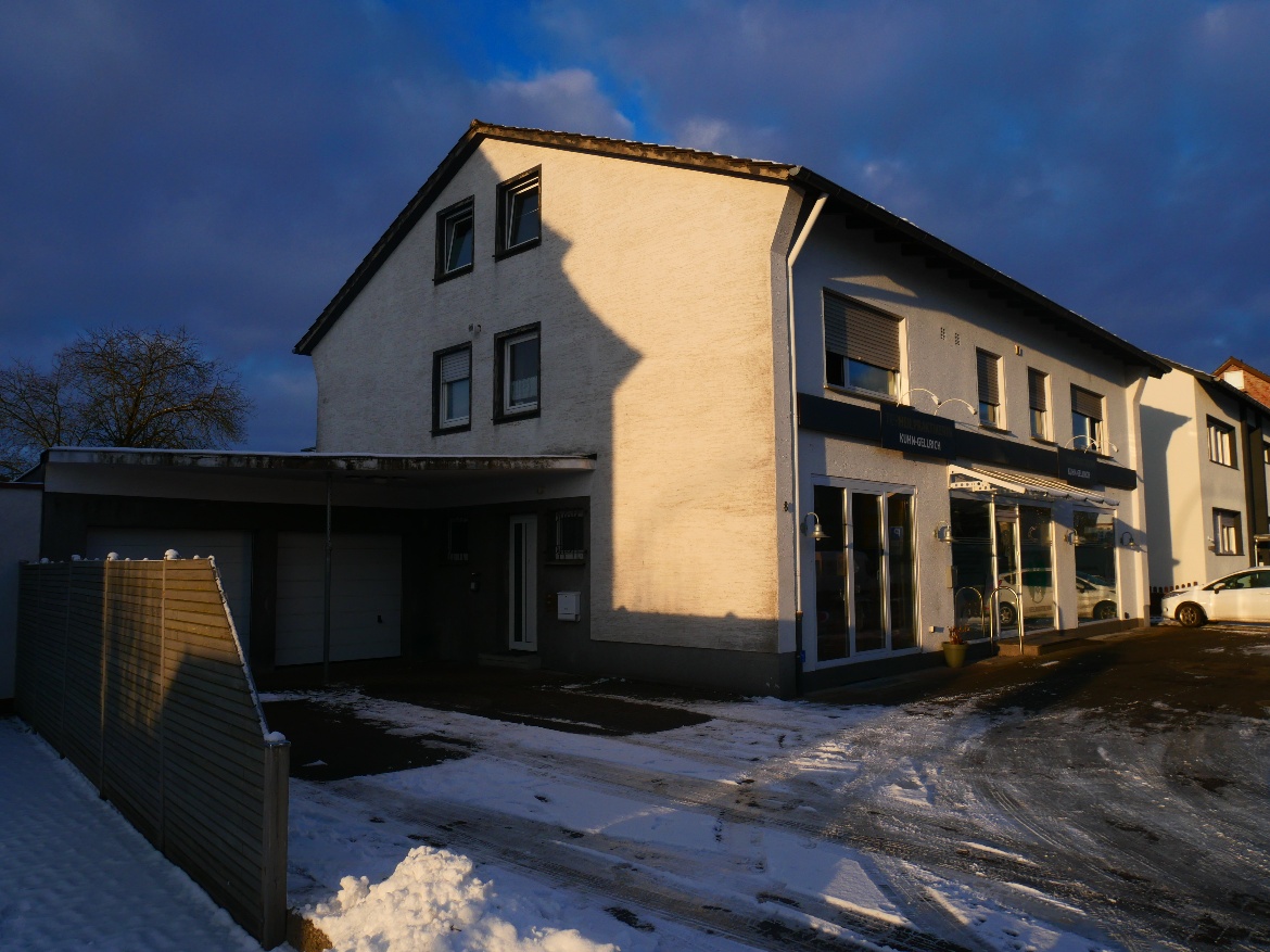 Außenansicht vorne — Wohn-/Geschäftshaus in Schloß Holte-Stukenbrock Wohnund Nutzfläche, Kaunitzer Straße 8