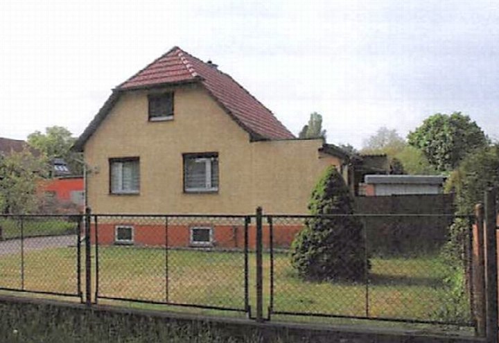 Außenansicht vorne — Einfamilienhaus in Woltersdorf, Mittelstraße 38