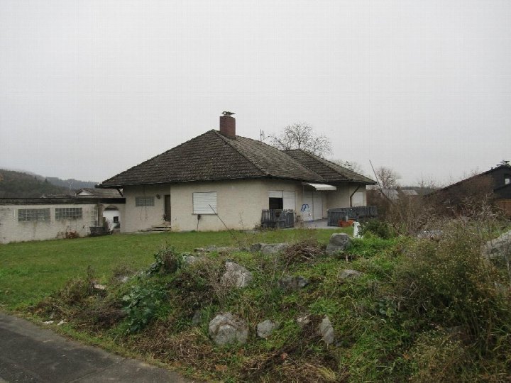 Außenansicht vorne — Garage in Pettensiedel, An den Eichen 16