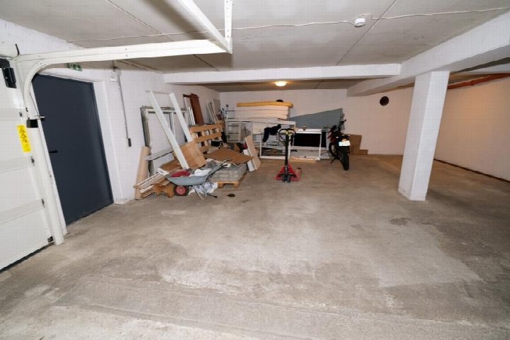 Garage/Stellplatz — Eigentumswohnung in Frankfurt am Main, im Erdgeschoss der Liegenschaft Alt-Hausen 15