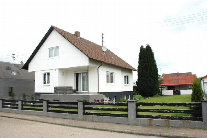 Außenansicht vorne — Einfamilienhaus in Starzach OT Felldorf, Rosenstraße 6