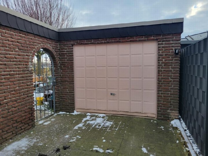 Garage/Stellplatz — Einfamilienhaus in Paderborn, Römerstraße 52