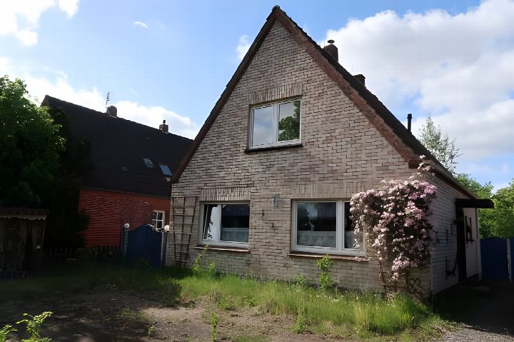Außenansicht vorne — Einfamilienhaus in Apen, Schützenstraße 7