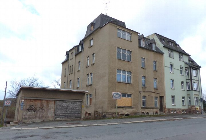 Außenansicht vorne — Mehrfamilienhaus in Waldenburg, Altenburger Straße 58