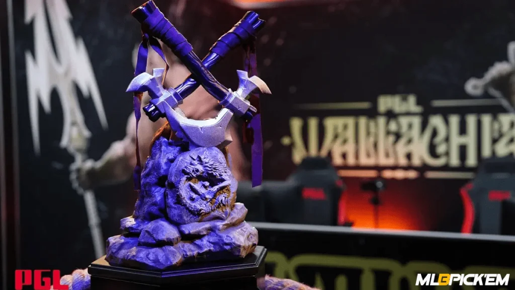 Трофей победителя PGL Wallachia Season 5 на сцене мероприятия