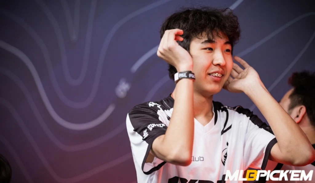 Azbayar “Senzu” Munkhbold The MongolZ CS2