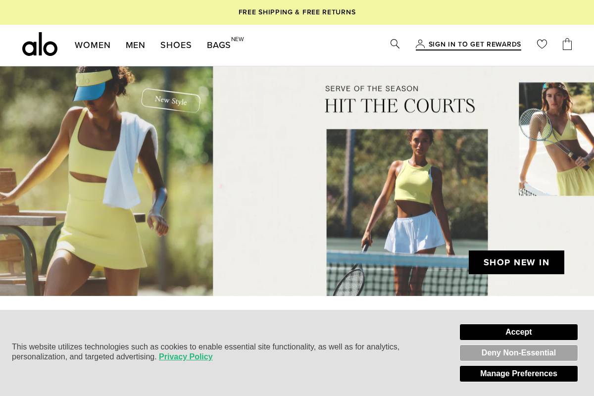 Alo Yoga homepage screenshot