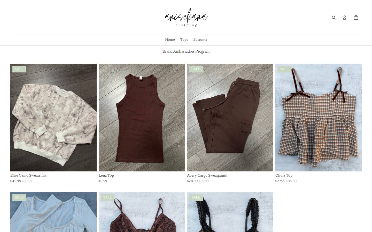 aniselianaclothing.store homepage screenshot