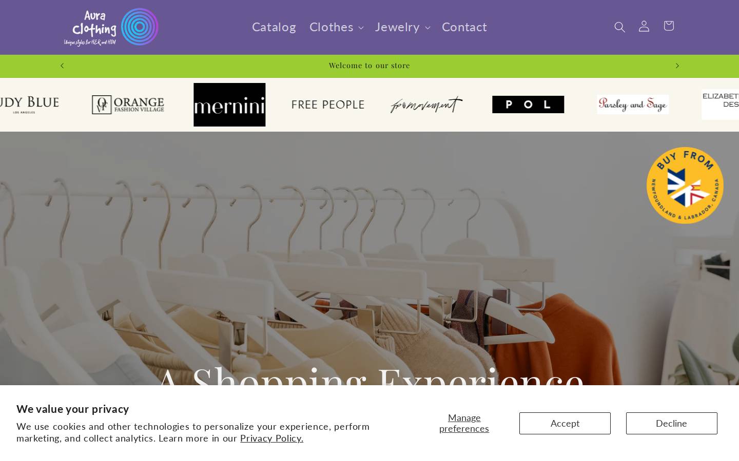 auraclothingshop.com homepage screenshot