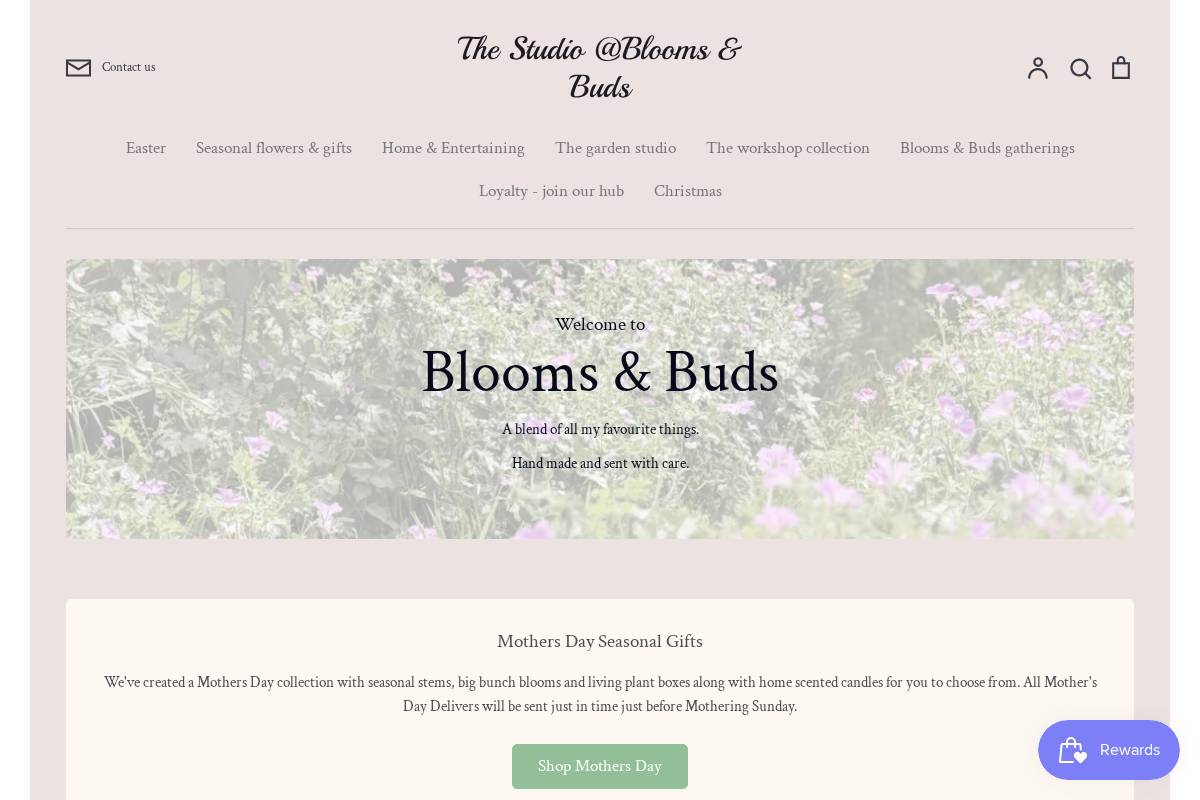 bloomsandbuds.co.uk homepage screenshot