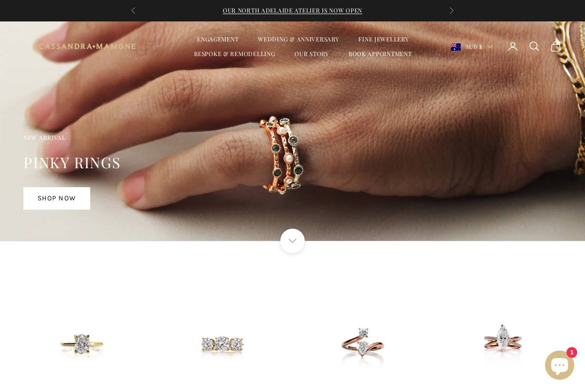 cassandramamone.com homepage screenshot