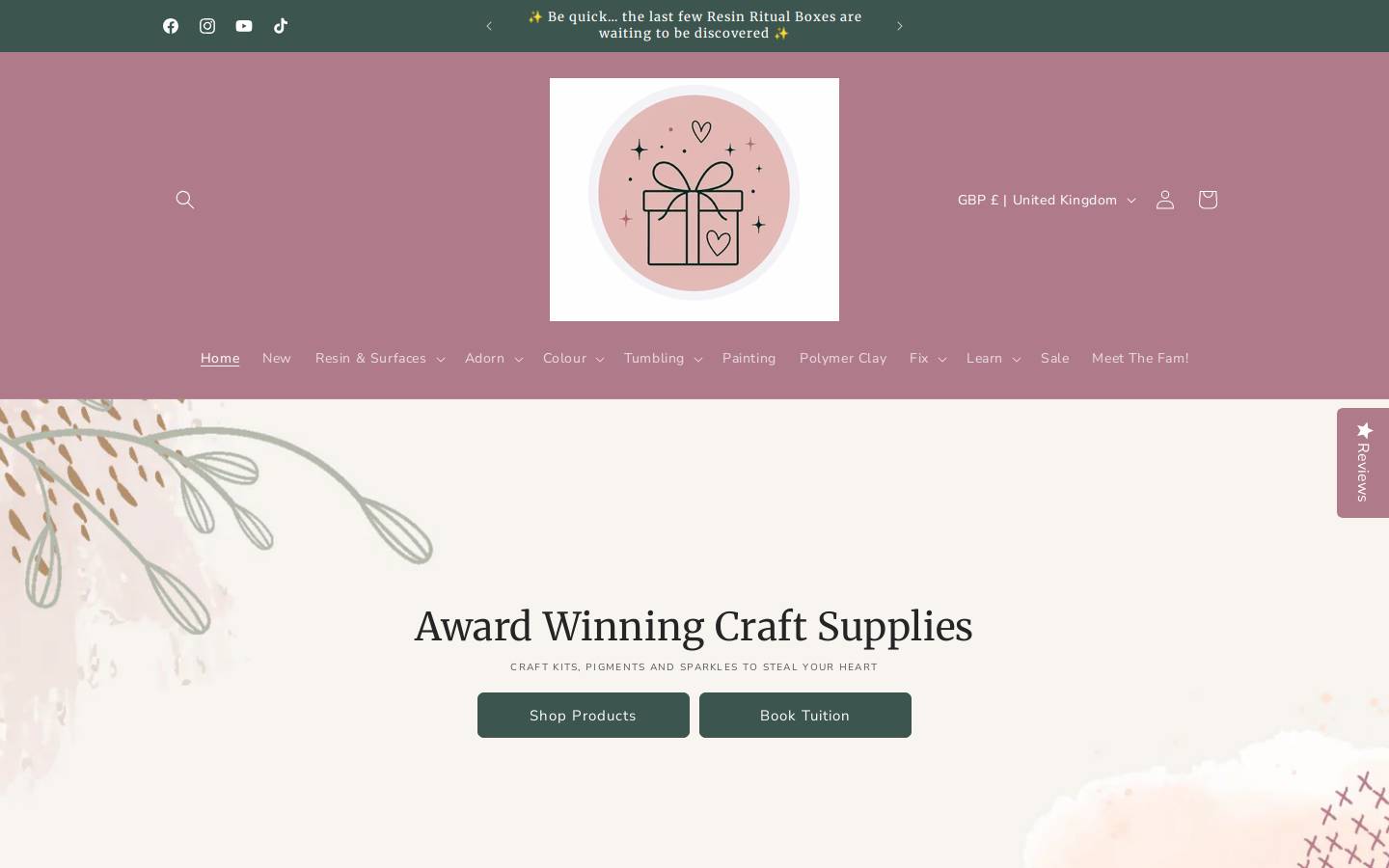 createandbloomcrafts.com homepage screenshot