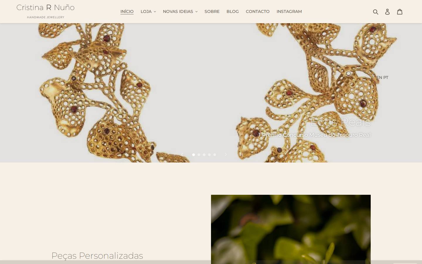 cristinarnuno.com homepage screenshot