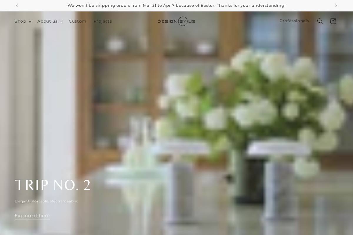 Design By Us homepage screenshot