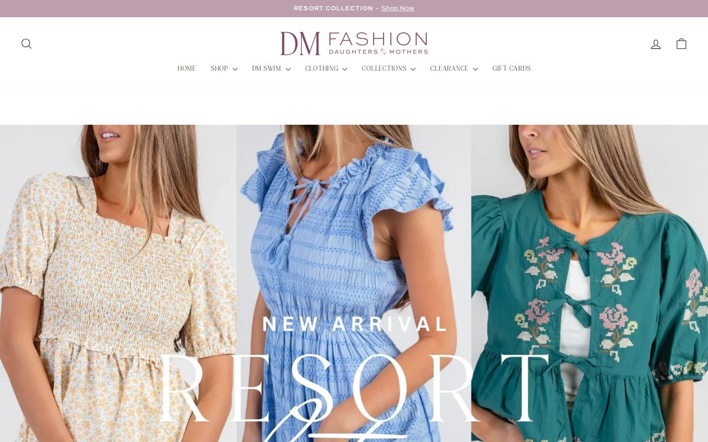 DM Fashion homepage screenshot