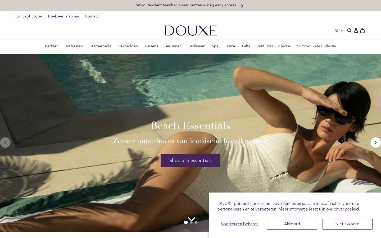 douxehospitality.com homepage screenshot