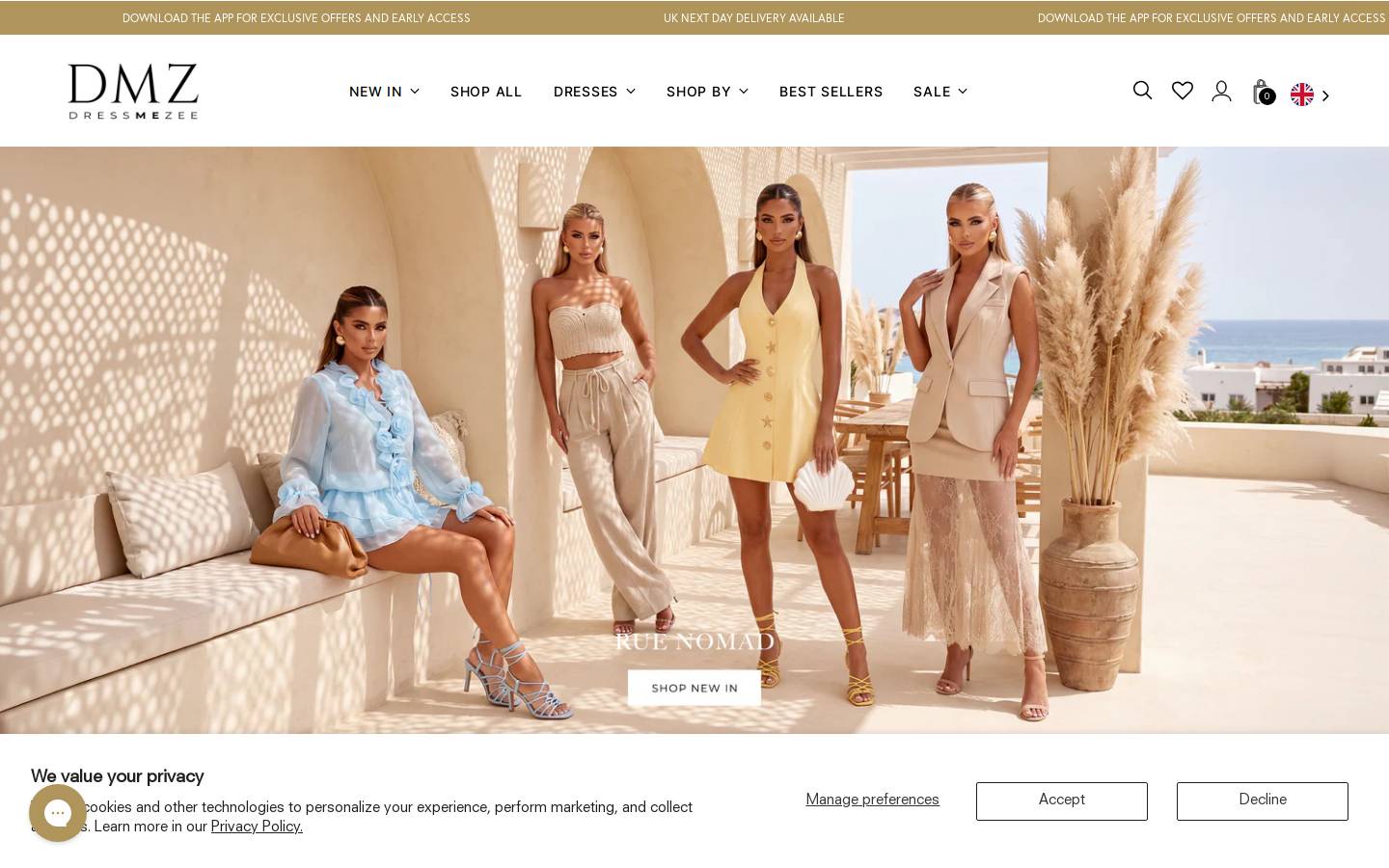 dressmezara.com homepage screenshot