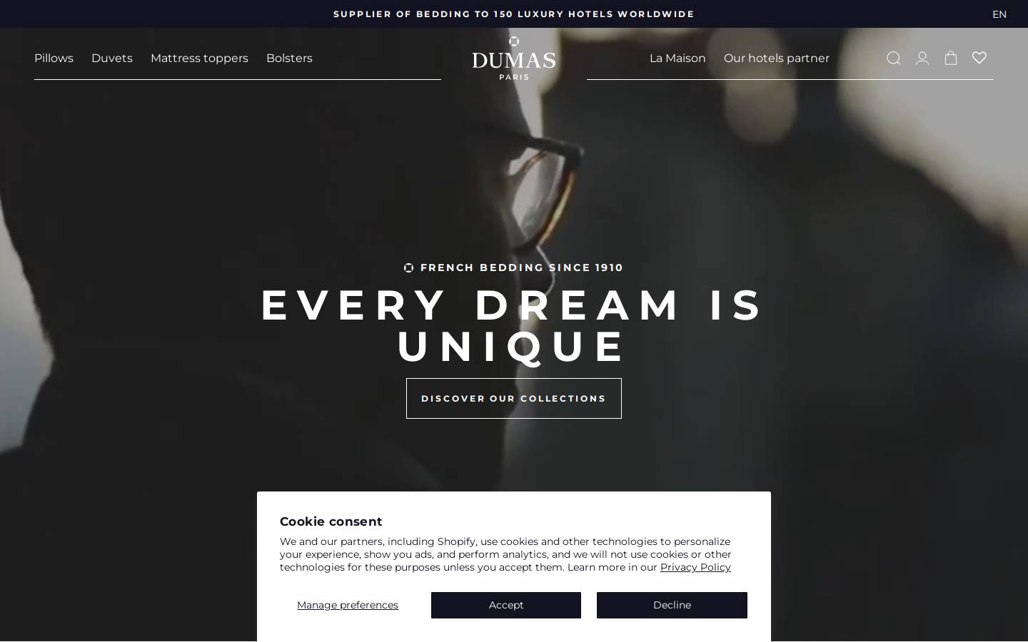 Dumas Paris homepage screenshot
