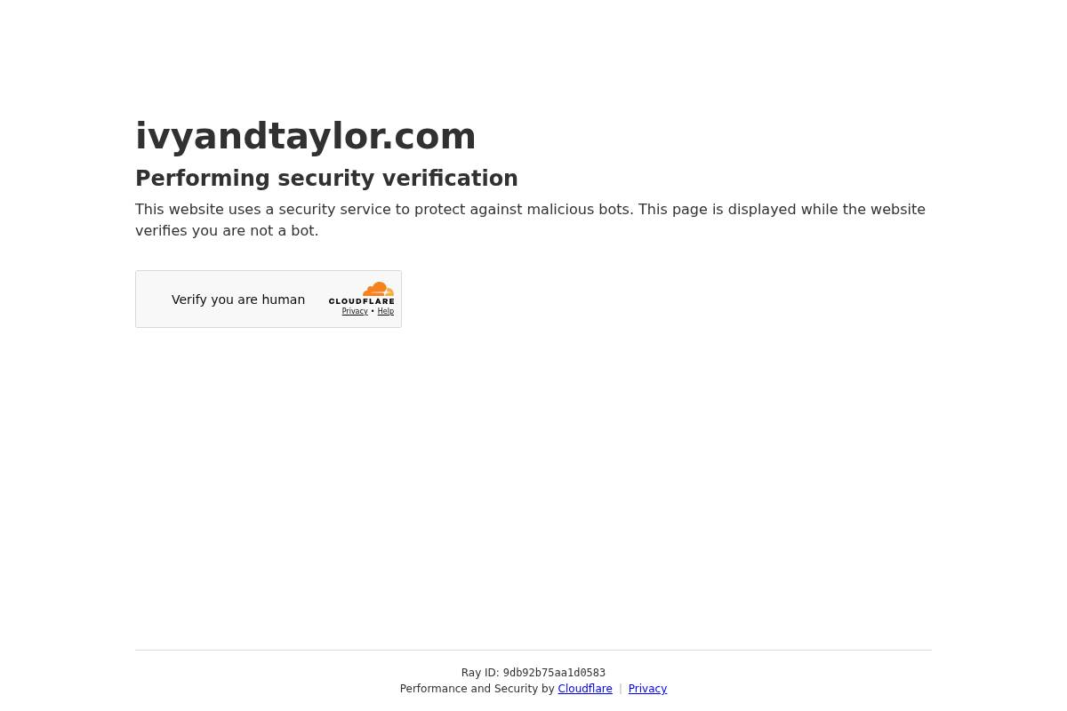 Ivyandtaylor homepage screenshot