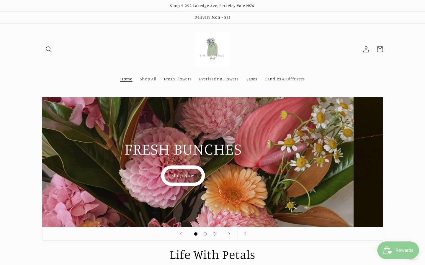 lifewithpetals.com.au homepage screenshot