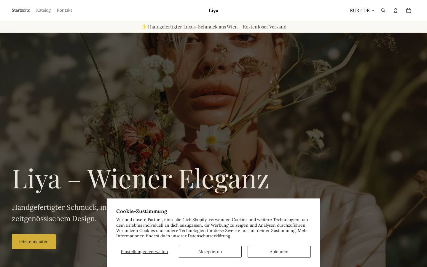 liya.at homepage screenshot