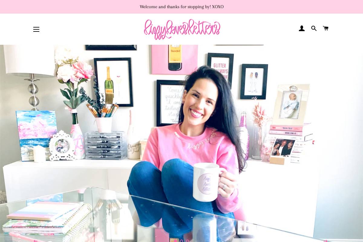 lizzylovesletters.com homepage screenshot