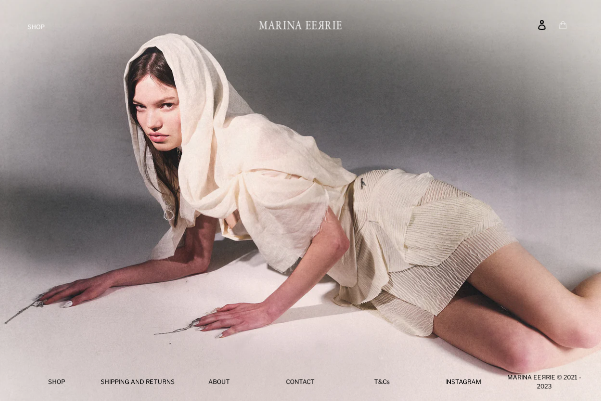 MARINA EEЯRIE homepage screenshot