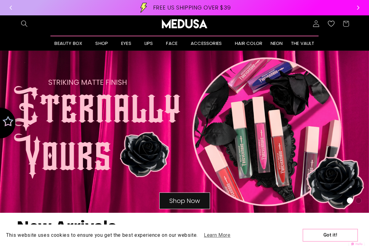 medusasmakeup.com homepage screenshot