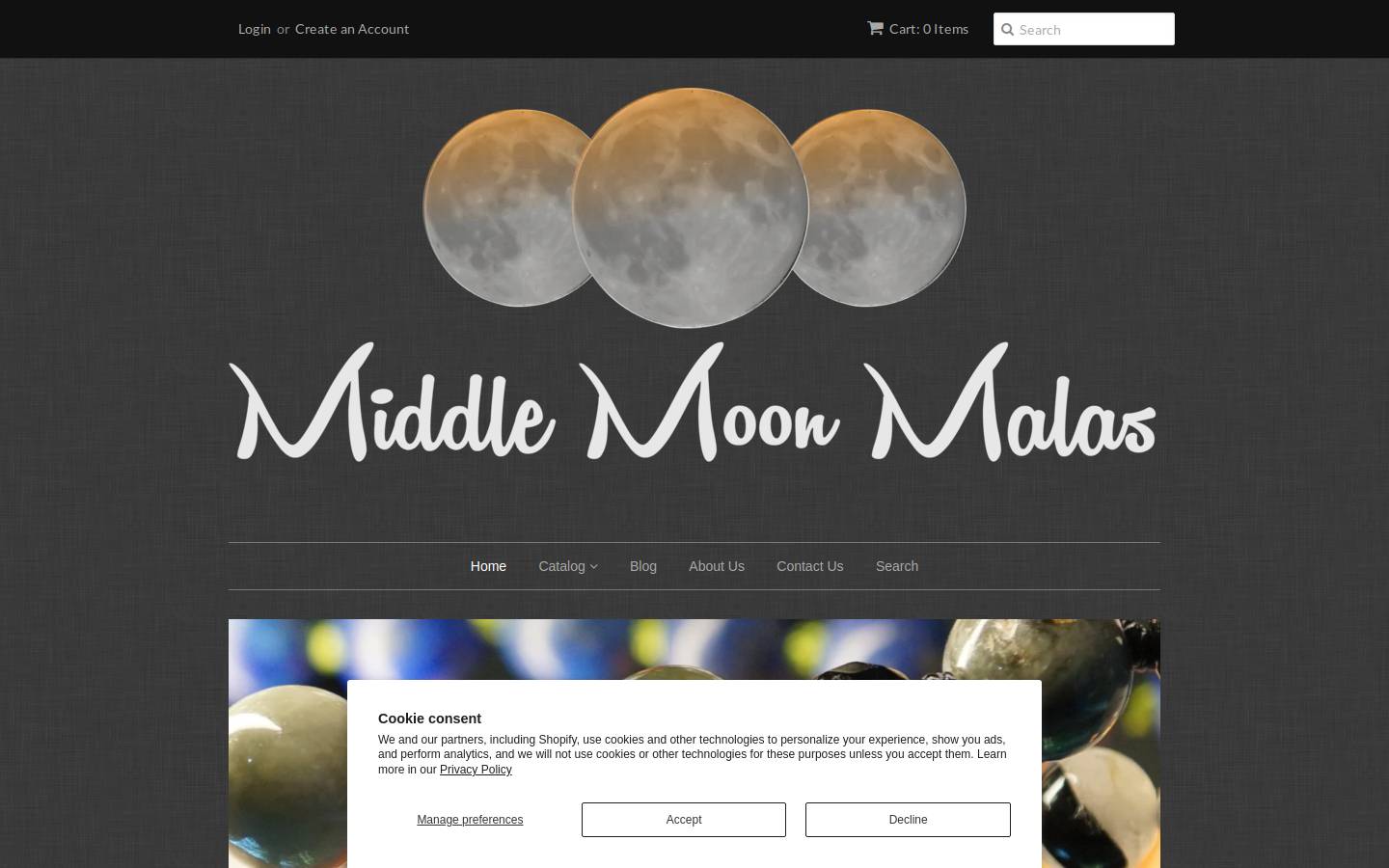 middlemoonmalas.com homepage screenshot