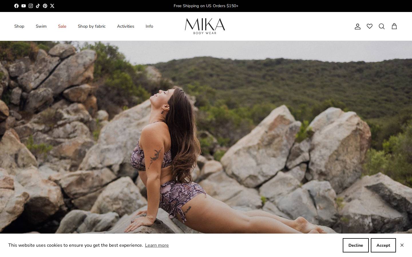Mika Yoga Wear homepage screenshot