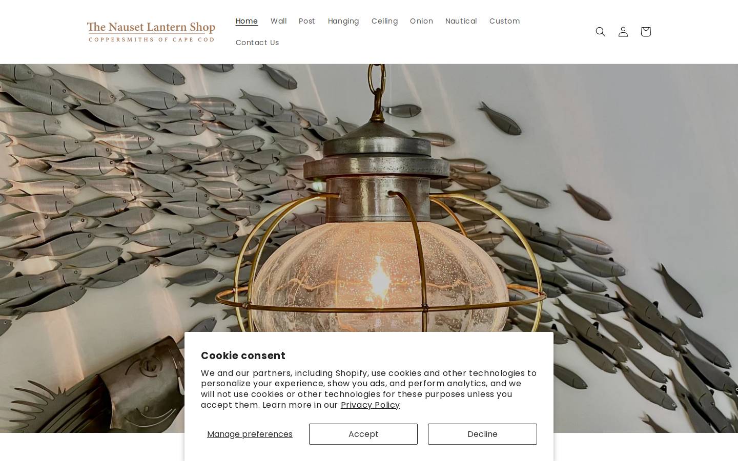 nausetchandelier.com homepage screenshot