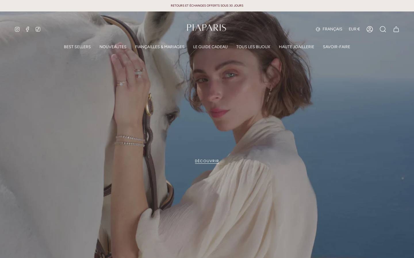 PIAPARIS homepage screenshot