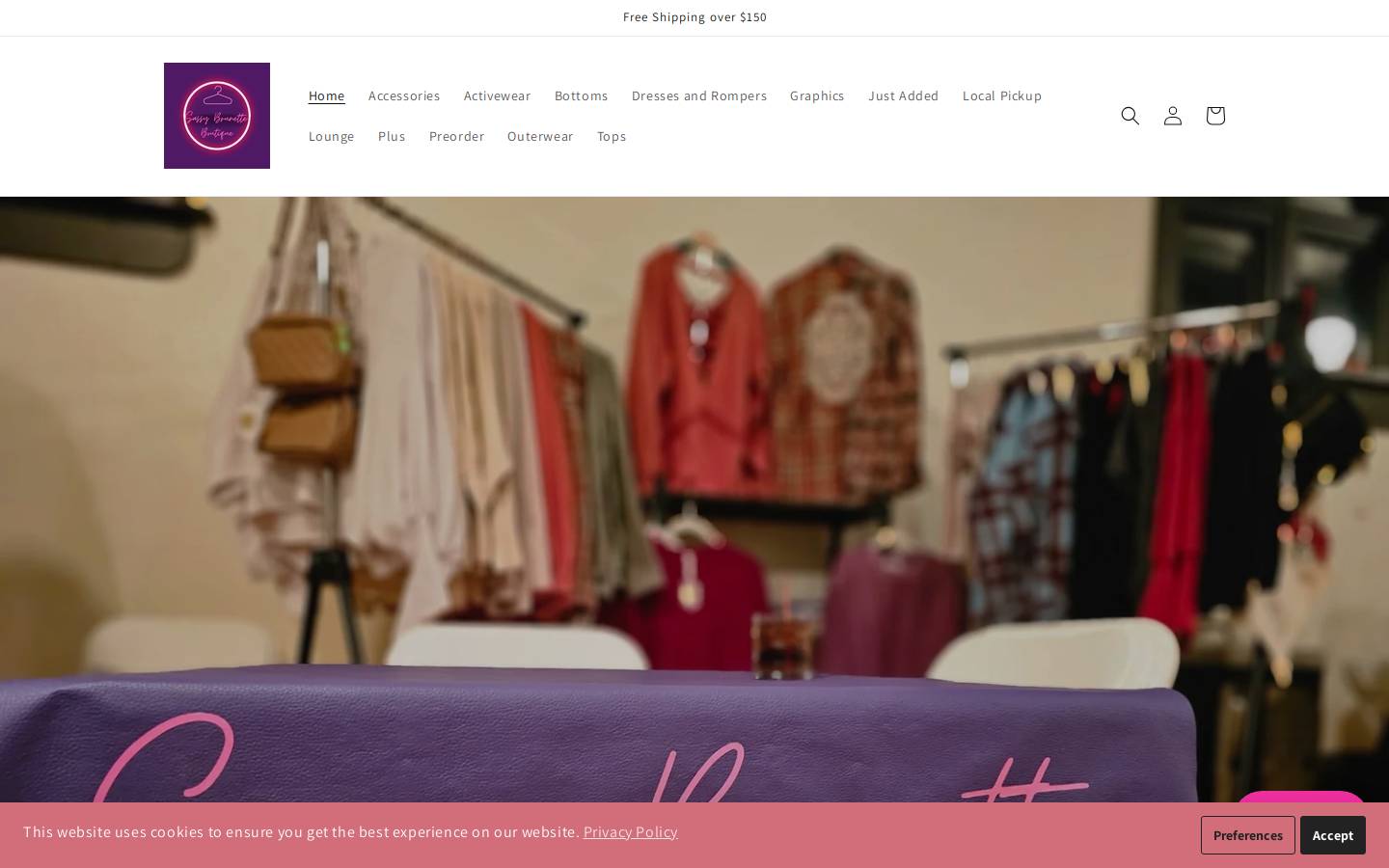 sassybrunetteboutique.com homepage screenshot