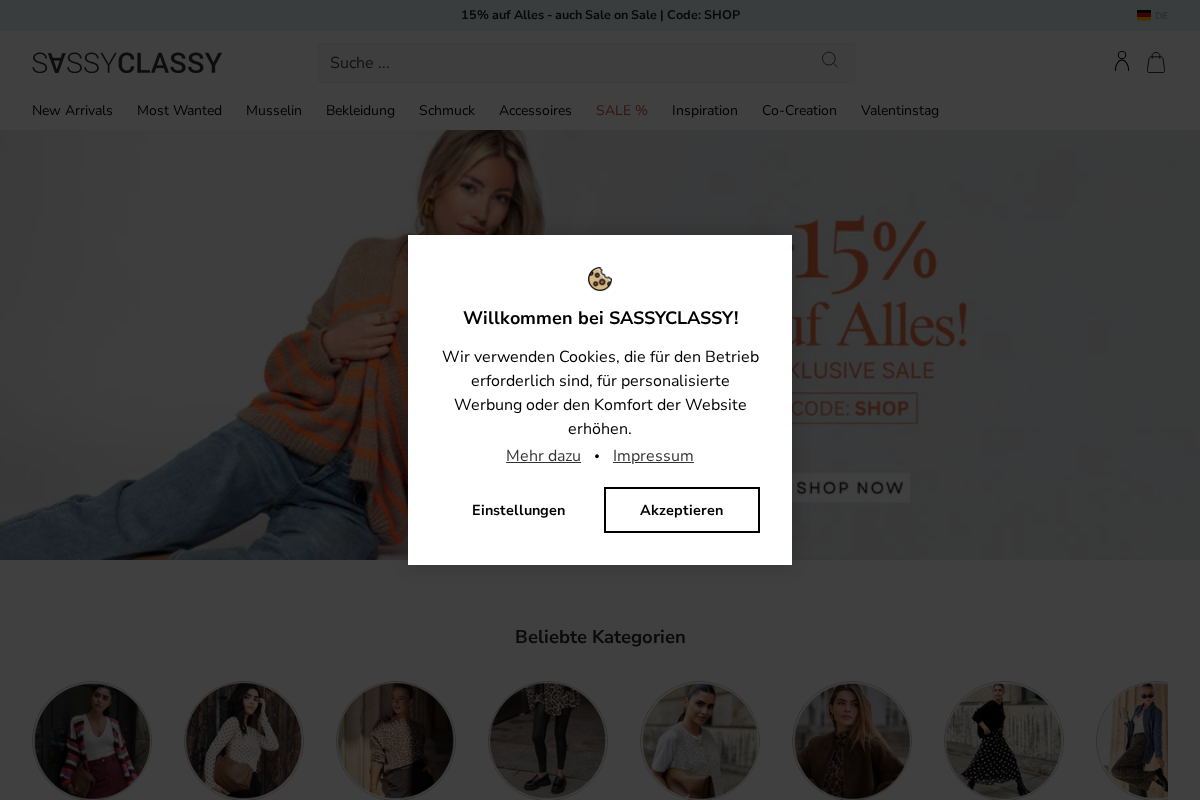 SASSYCLASSY homepage screenshot