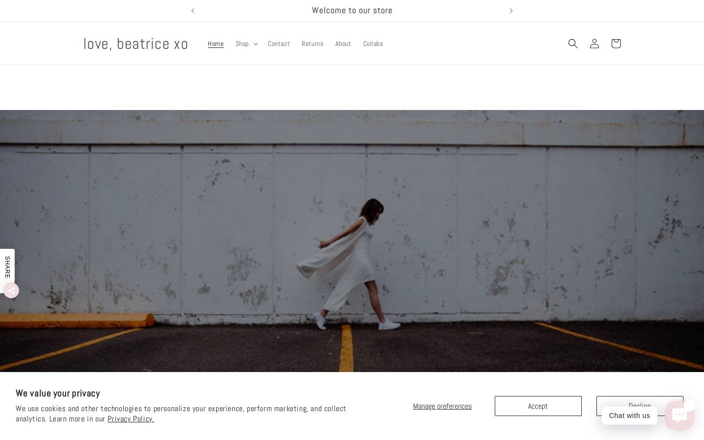 shoplovebeatrice.com homepage screenshot