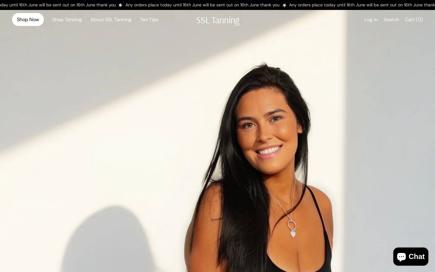 siennasspraytanlounge.com homepage screenshot